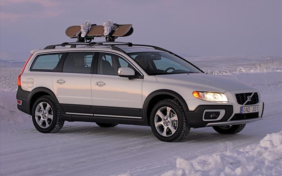  Volvo XC70 3.2 AWD 2008 года  (фото 10 из 68)